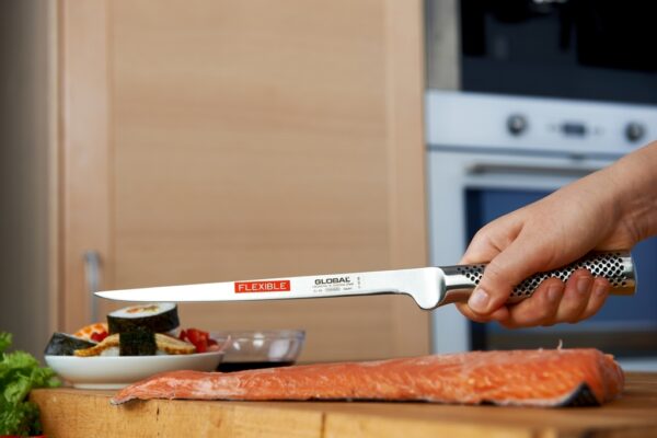 Szwedzki nóż do filetowania elastyczny 21cm Global G-30-78724