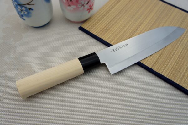Nóż Santoku 17cm Satake Megumi 801-614-79212